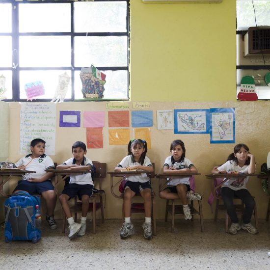 Alejandro Cartagena Escuela primaria Ignacio Manuel Altamirano en Monterrey, Nuevo León para el libro Arquitectura Escolar